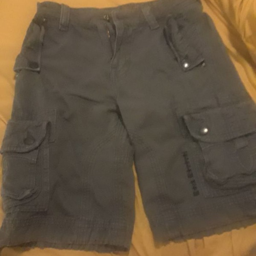 Men's Rock Revival 30w army sage green cargo short